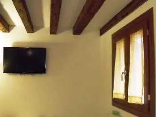 San Giorgio Degli Schiavoni Apartments Venice 0*,