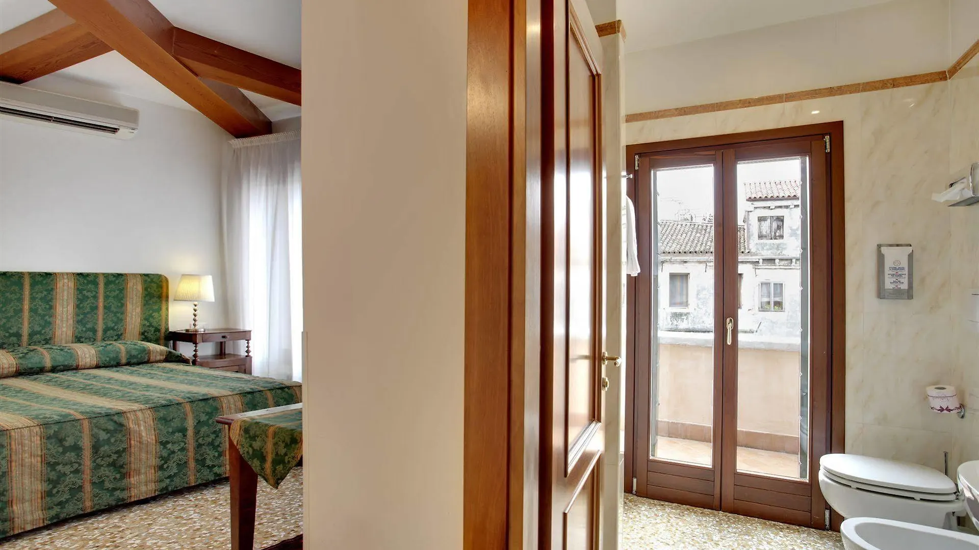San Giorgio Degli Schiavoni Apartments Venice Italy