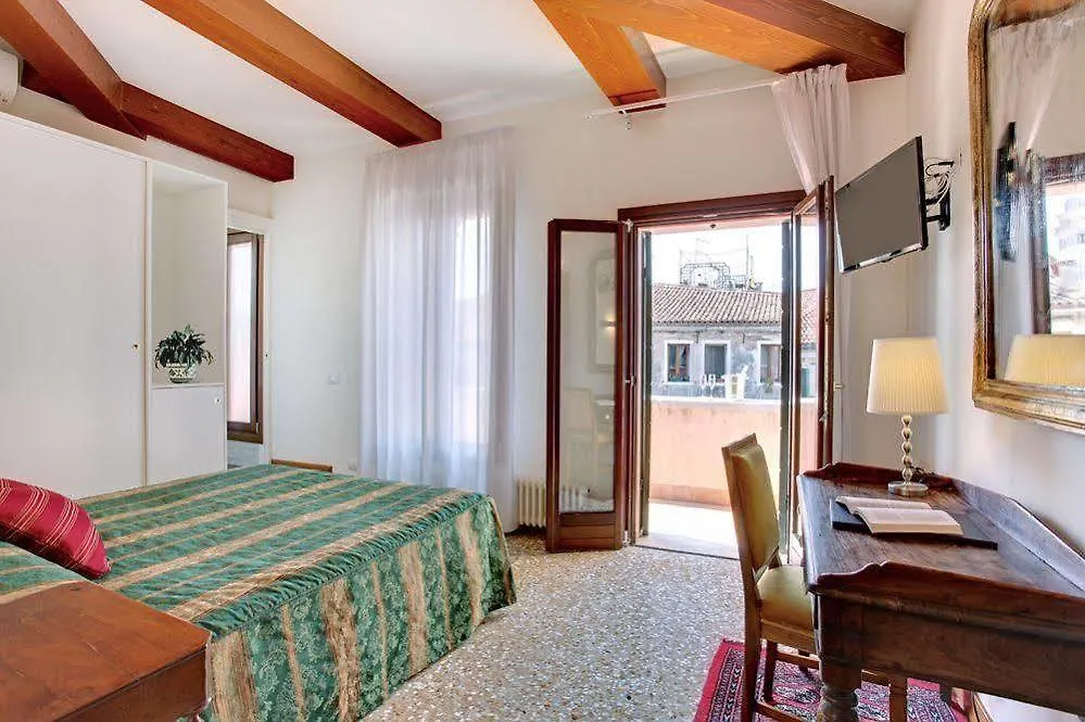 San Giorgio Degli Schiavoni Apartments Venice